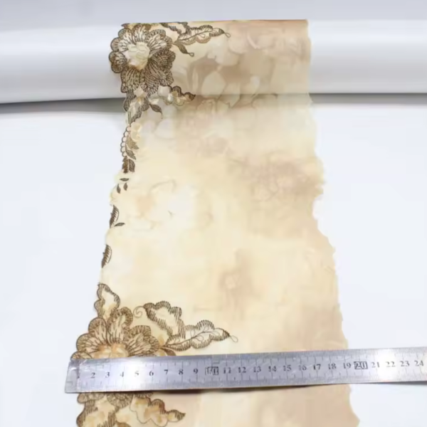 Cashmerette Loftus Bralette Kit - Cream Floral Lace - Image 2